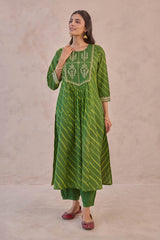 Aaranya Lehariya Kurta