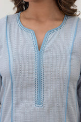 Aasmani Kurta