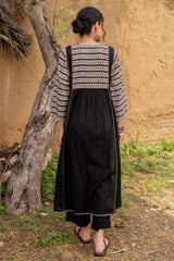 Kajal Dobby Kurta