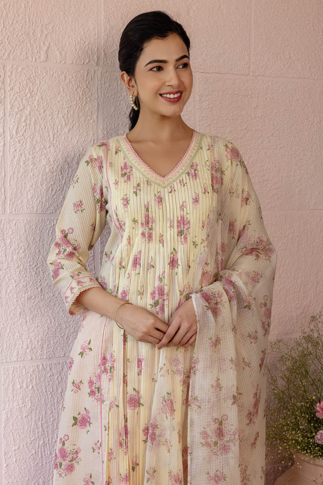 Pleated Rosebush Kurta – Cottons Jaipur