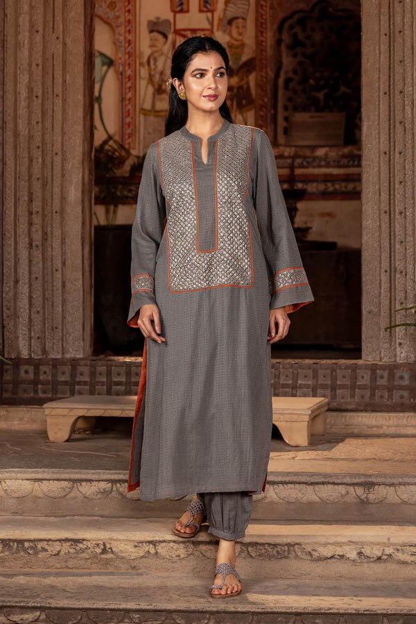 Sitara Patakha Kurta