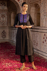 Vidhi Silk Ikat Yoke Kurta