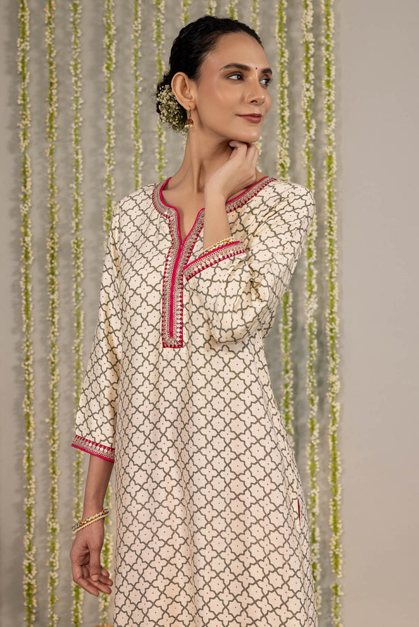 Ivory Tanvi Tara Kurta