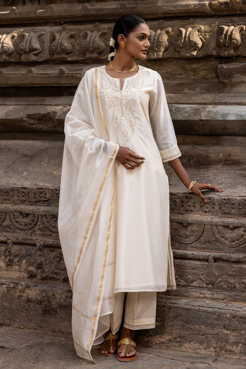 Geetha Onam Kurta