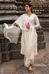 Priya Onam Kurta