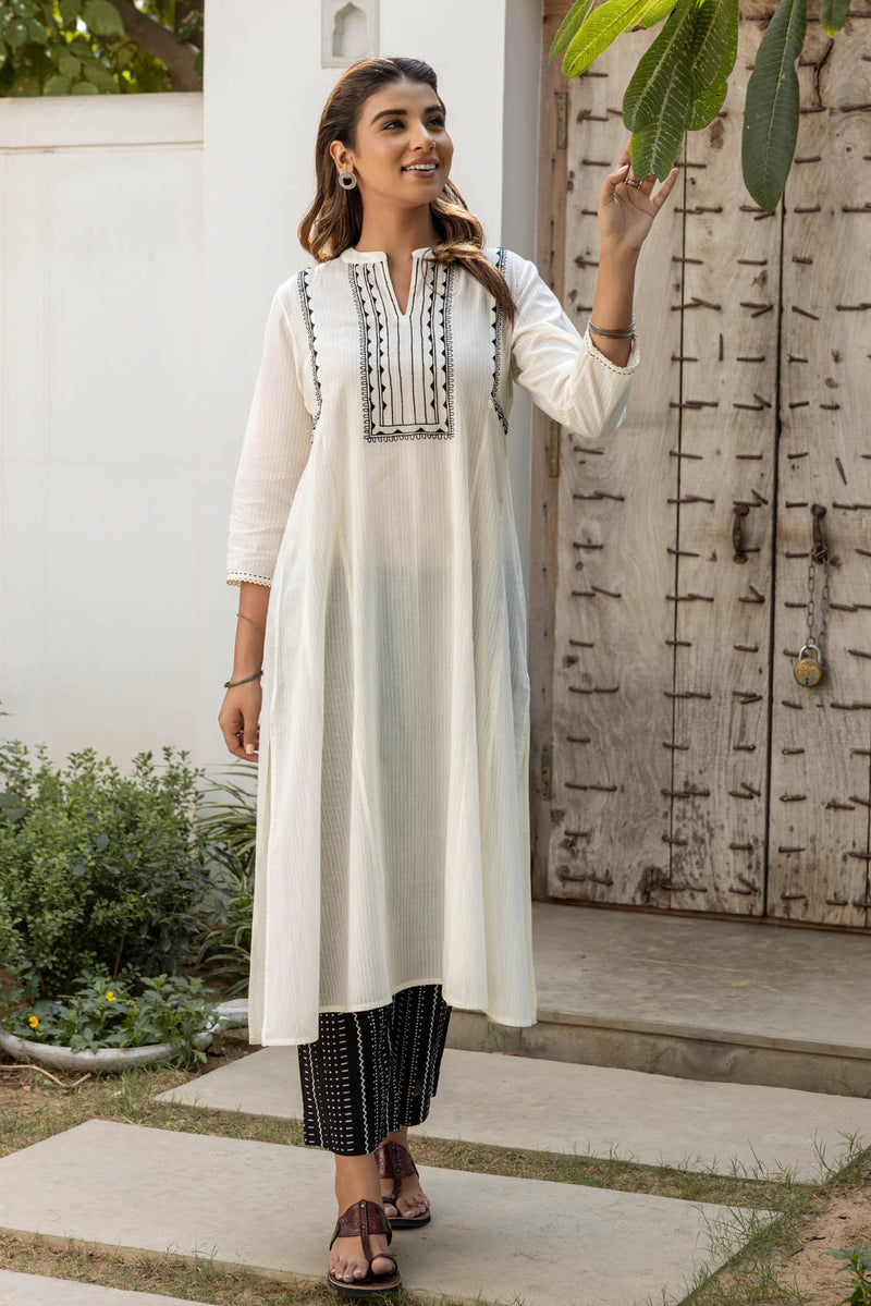 Embroidered Yoke Kurta