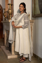 Border Yoke Kurta