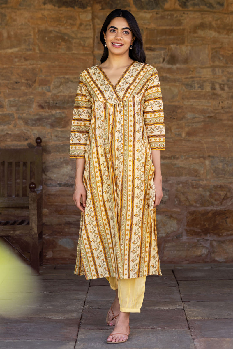 Star Jasmine Border Kurta