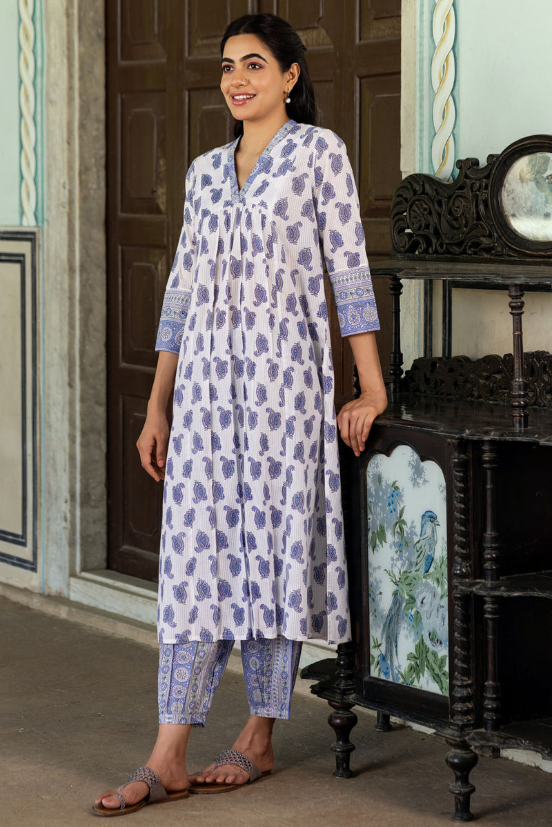 Paisley V-Neck Kurta
