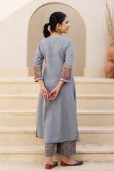 Gulnaaz Embroidered Kurta