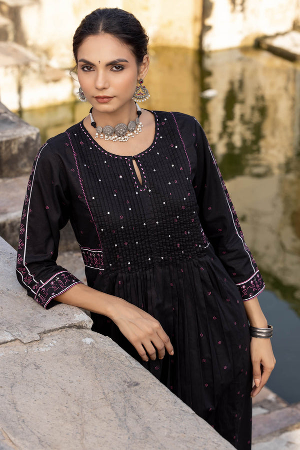 Raatrani Kurta