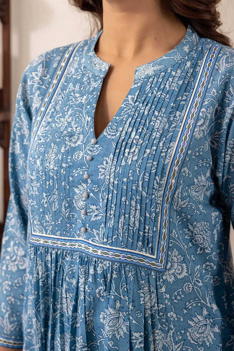 Aasmani Yoke Kurta