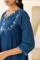 Nilaya Kurta
