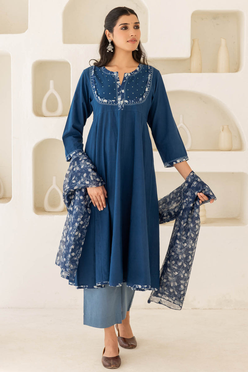 Nilaya Kurta