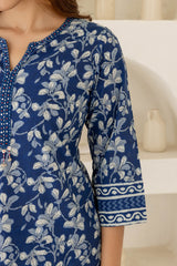 Neel Pushpa Kurta