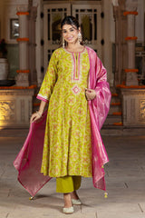 Sunehri Ambadal Kurta