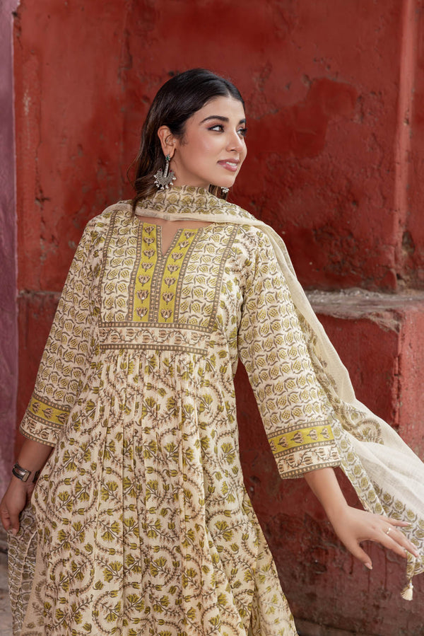 Latika Gathered Kurta