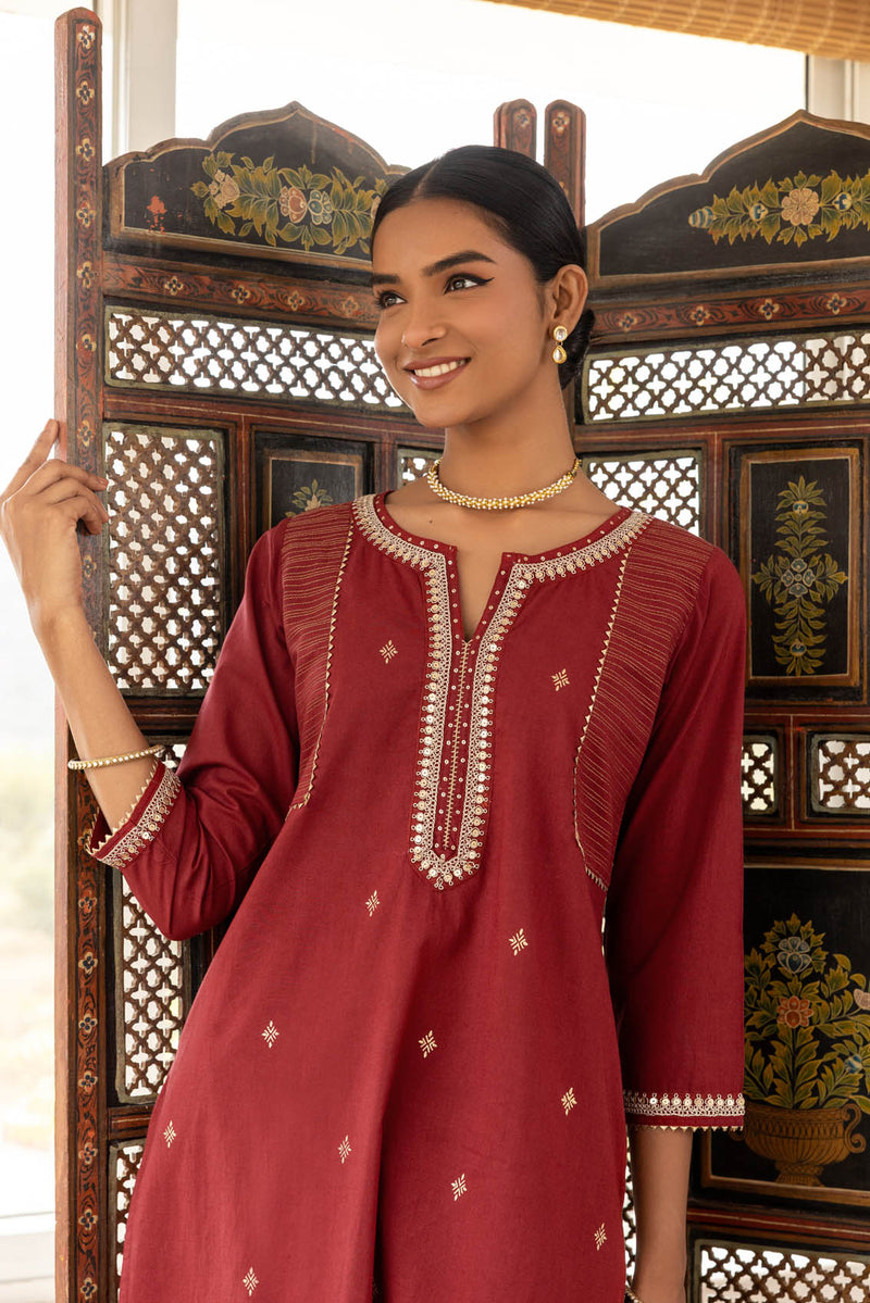 Saira Kurta