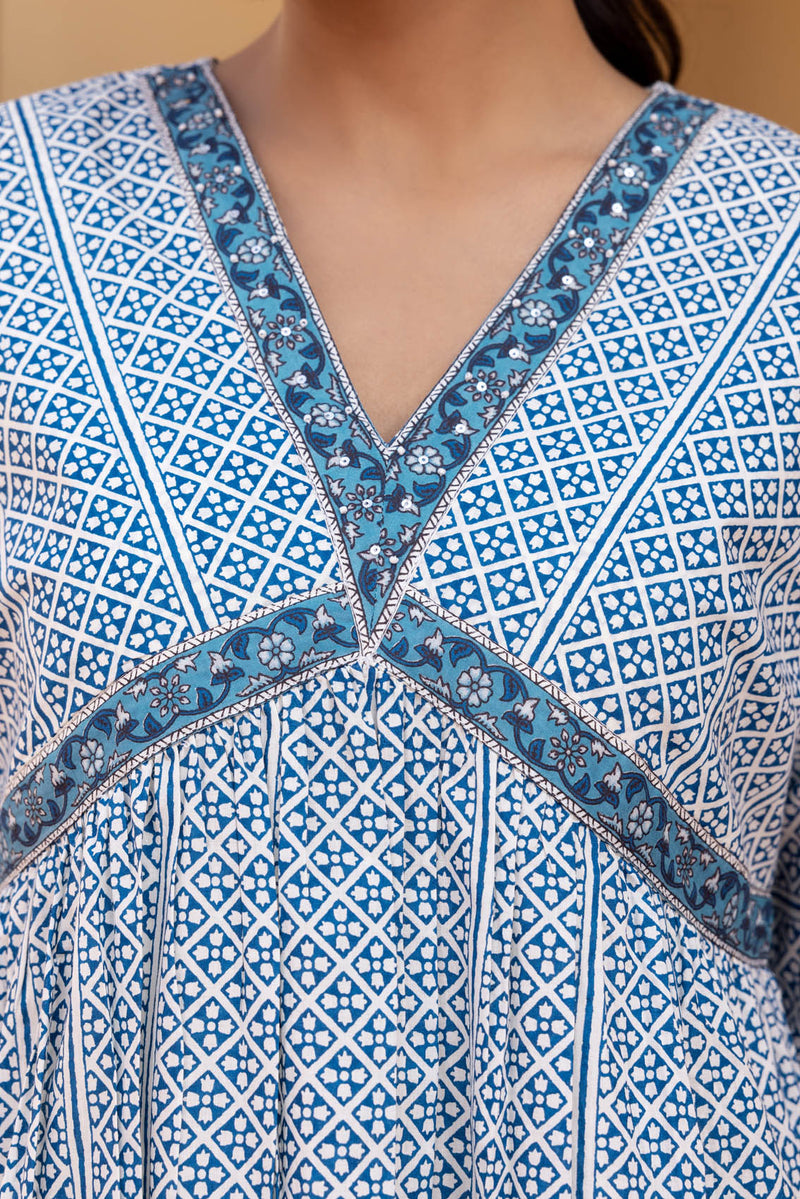 Neela Mahal Kurta