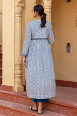 Neela Mahal Kurta