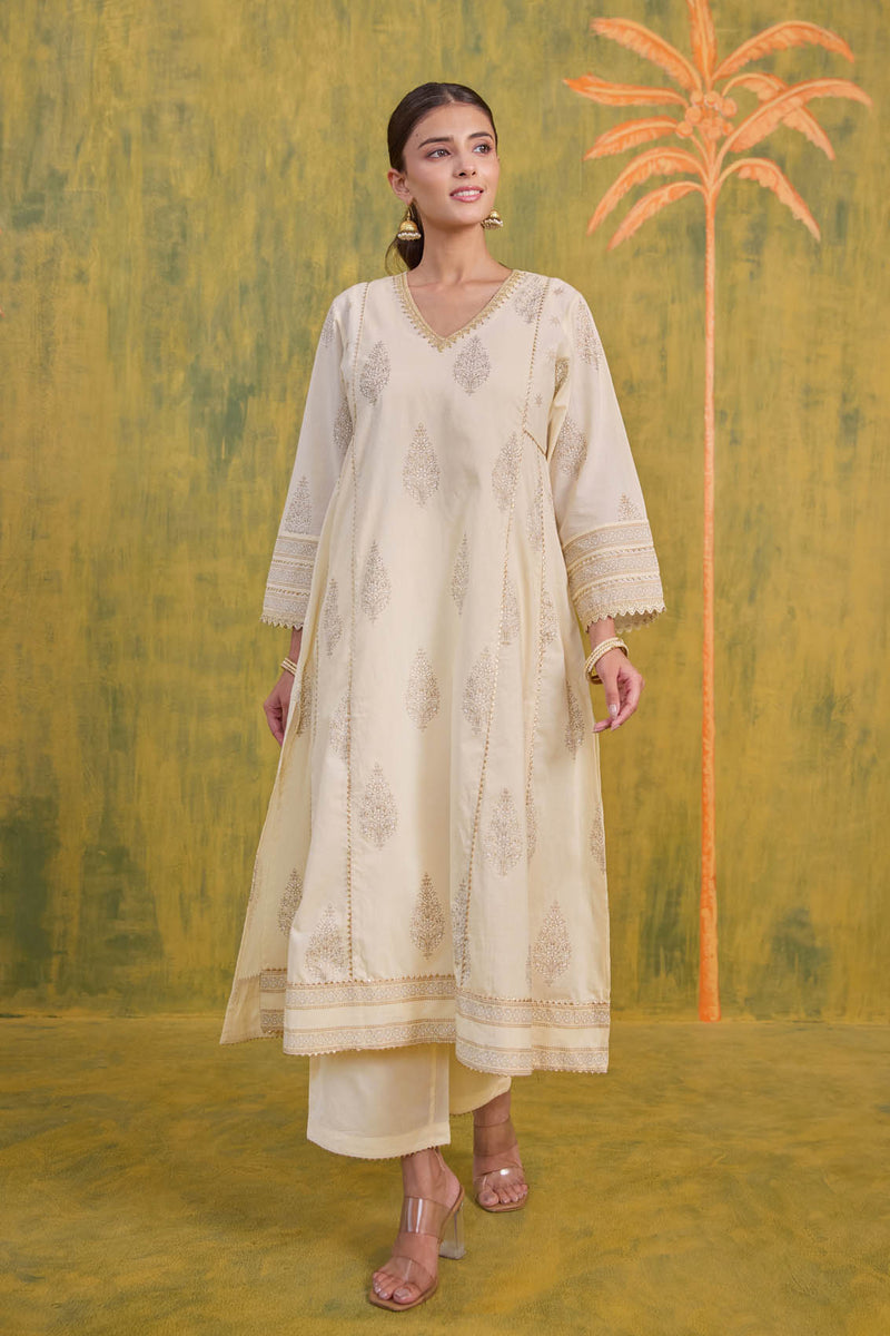 Apurva V-Neck Kurta