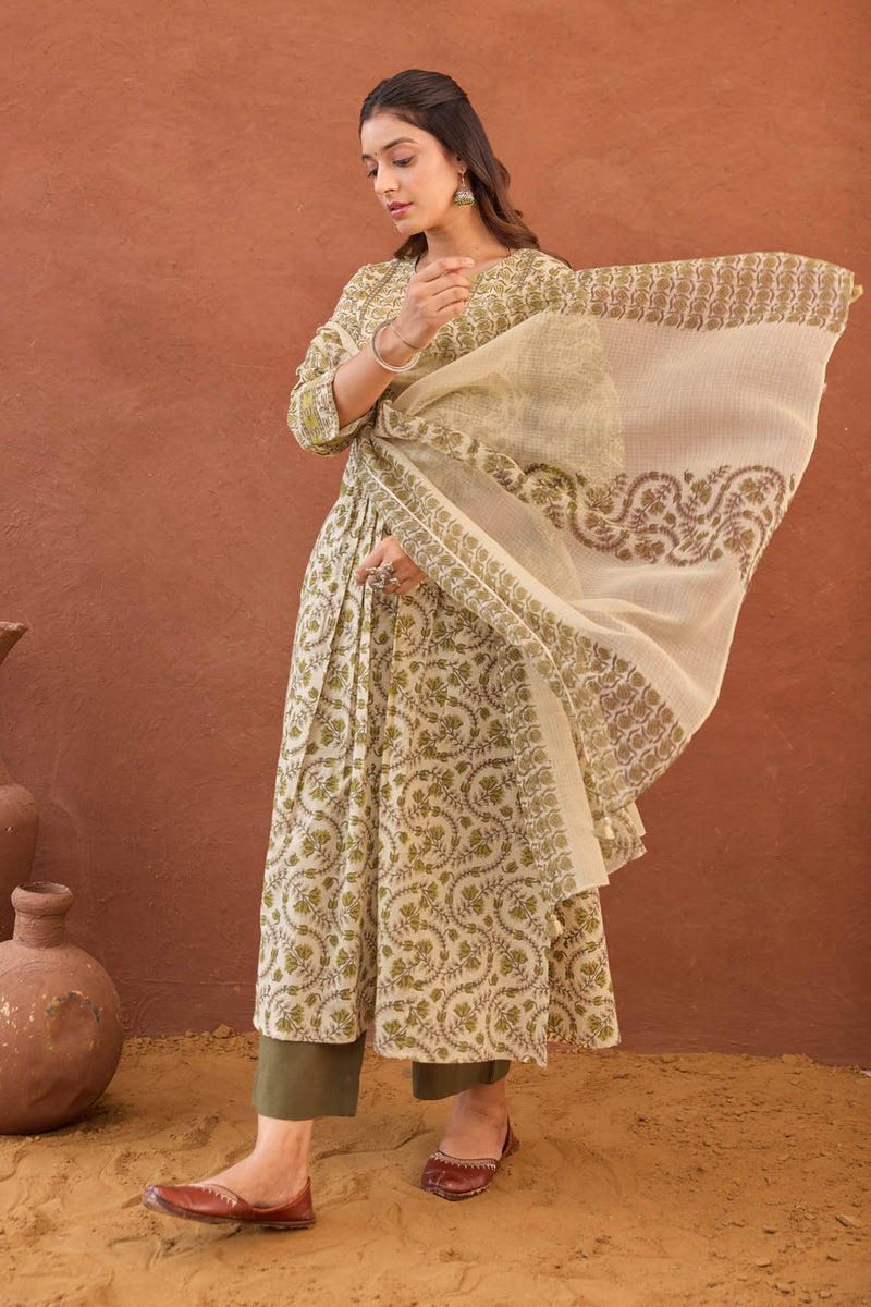 Latika Gathered Kurta