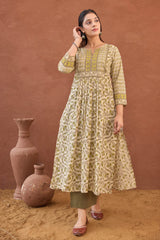 Latika Gathered Kurta