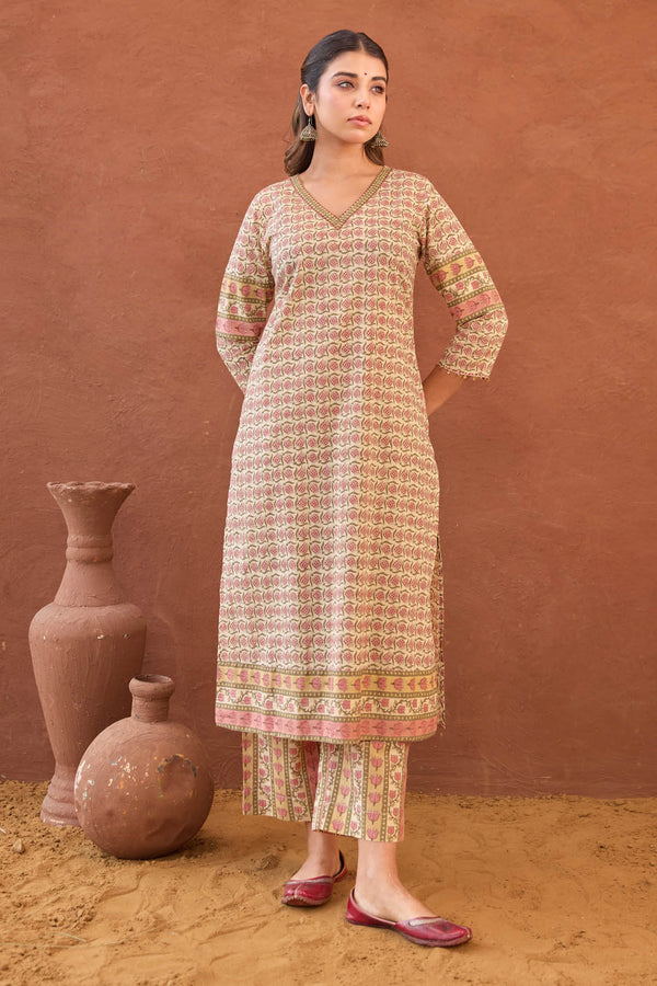 Madhumalti  Kurta
