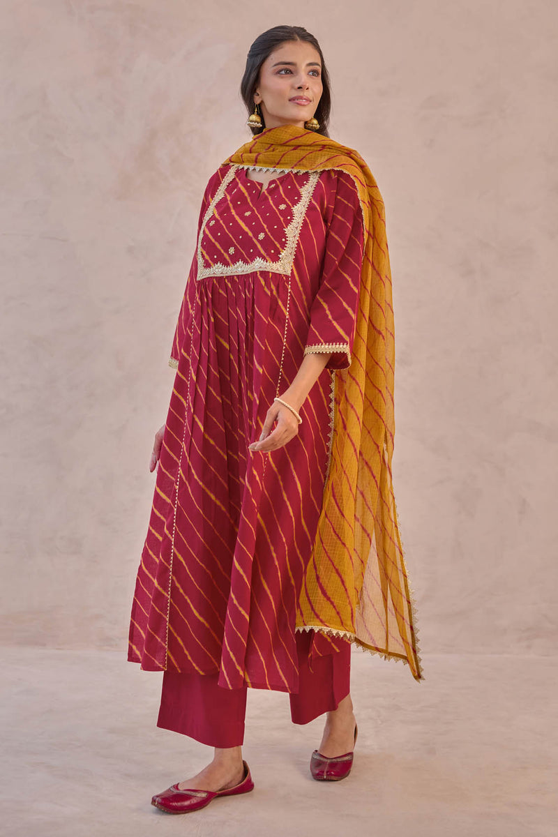 Sindoori Lehariya Kurta