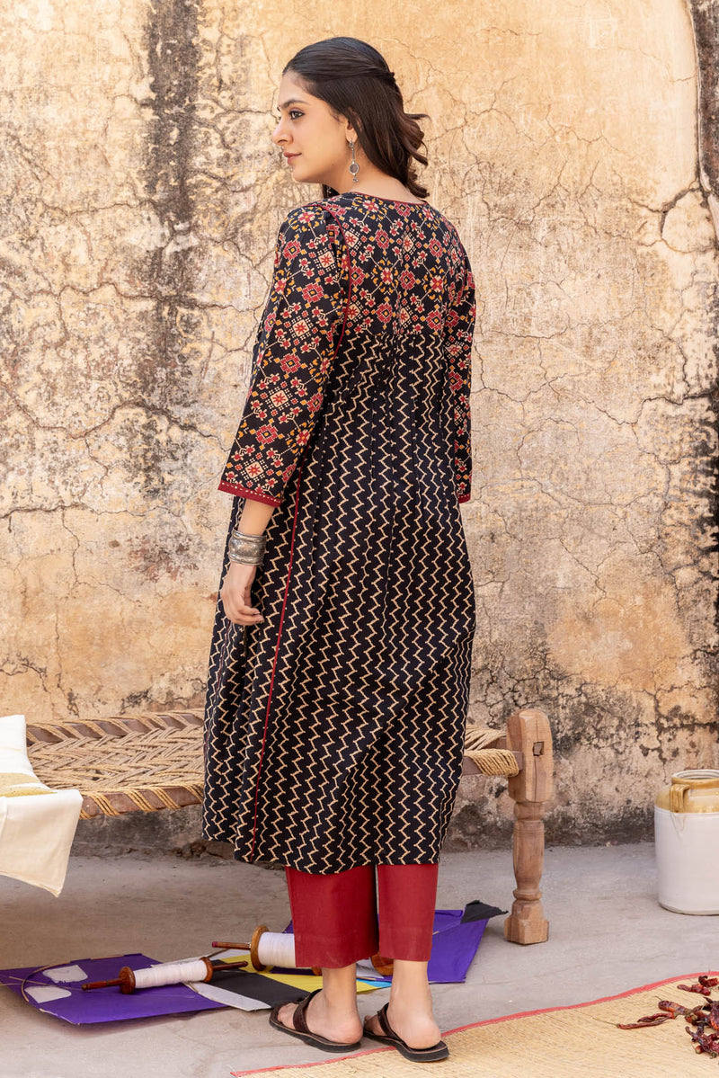 Sanskriti Zigzag Kurta