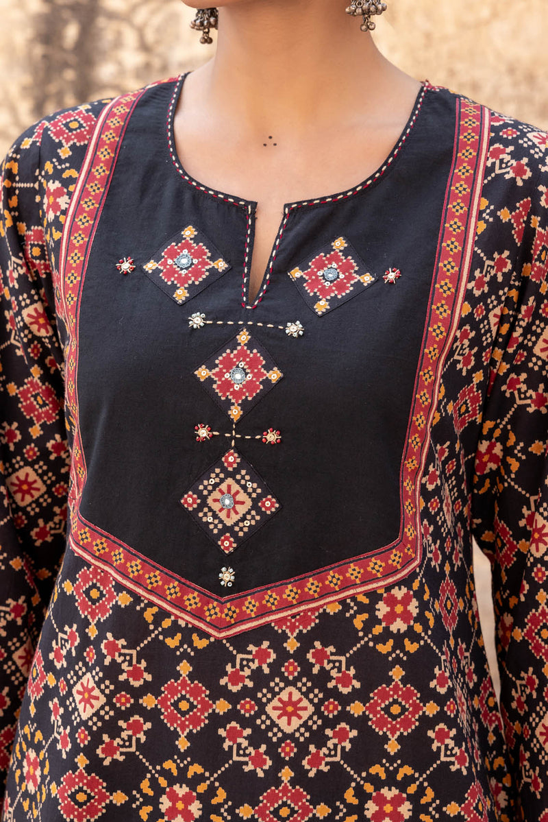 Sanskriti Yoke Kurta