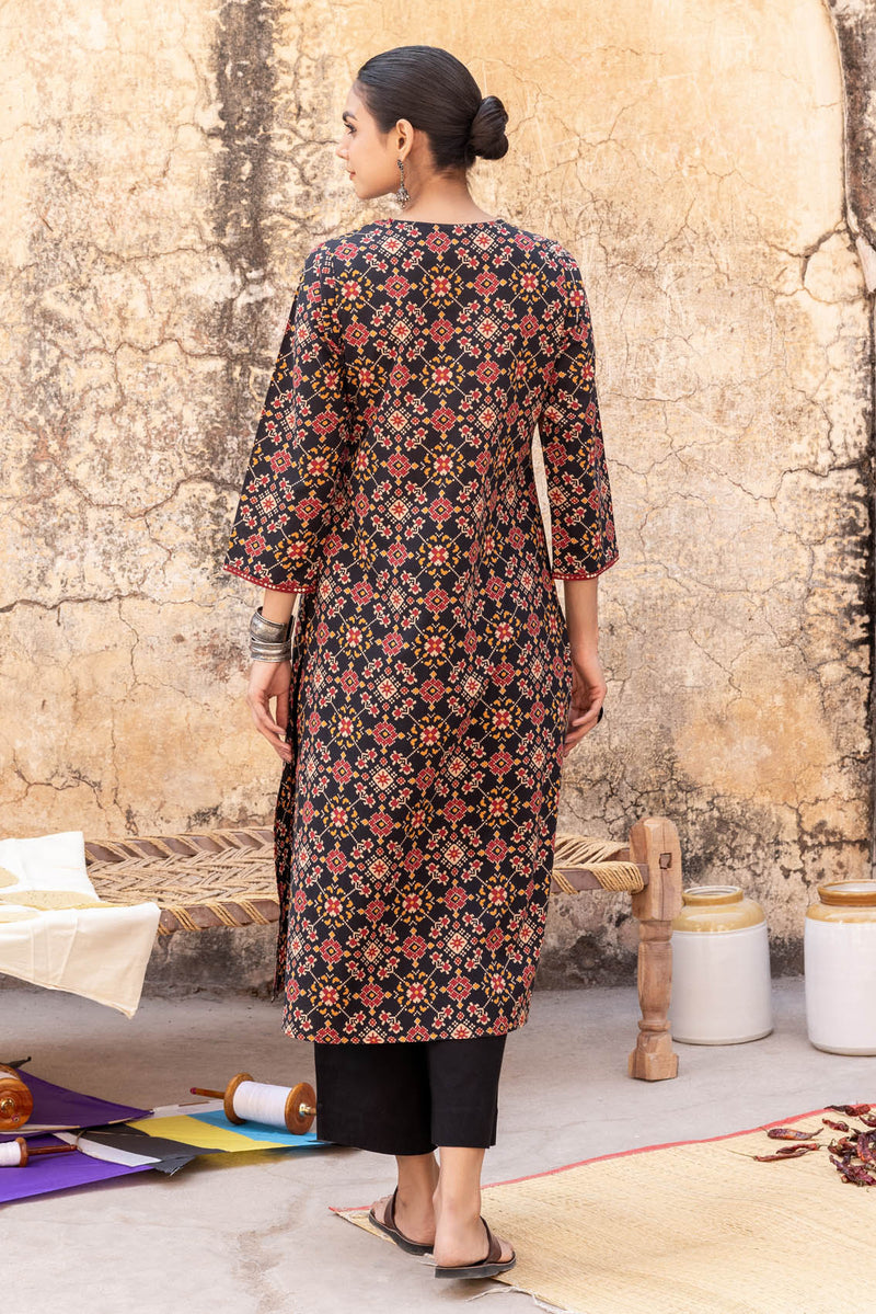 Sanskriti Yoke Kurta