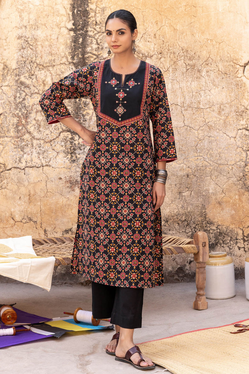 Sanskriti Yoke Kurta