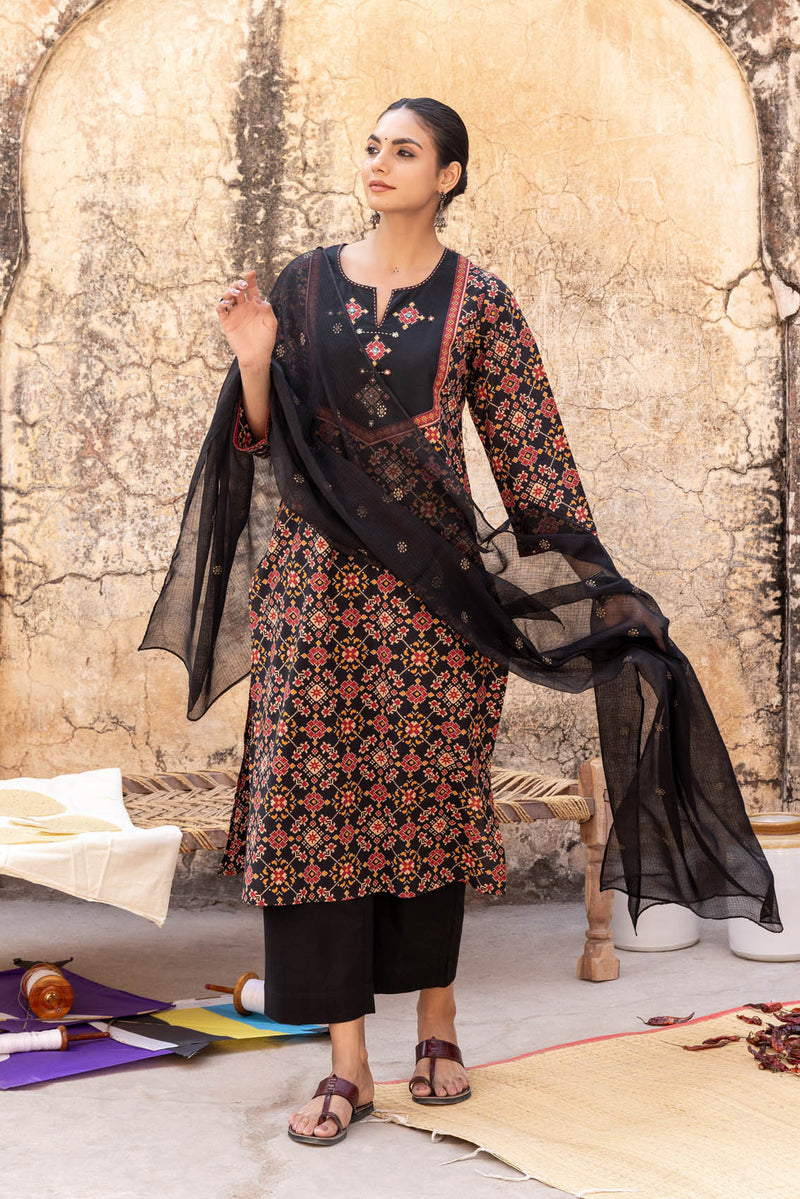 Sanskriti Yoke Kurta