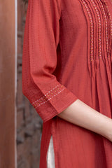 Tarini Kurta