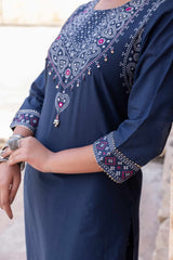 Abha Bandhej Kurta